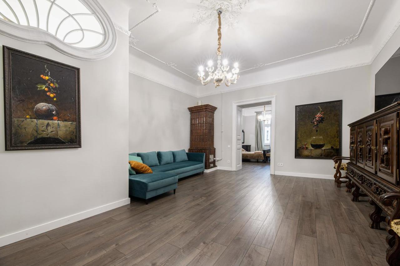 3 Room Apartments , Rohatyntsyv Street Lwów Zewnętrze zdjęcie